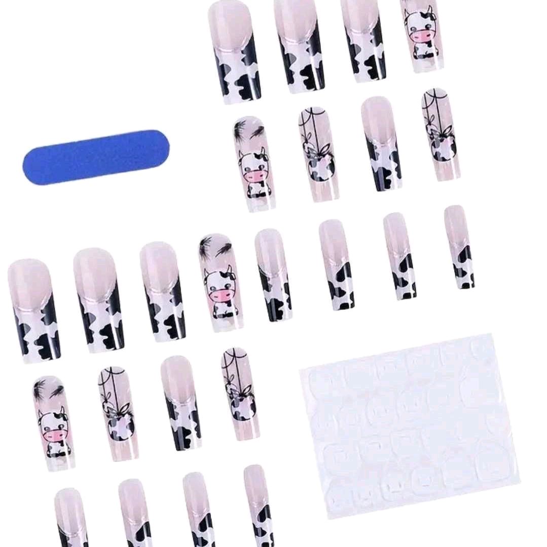 DAZZLE with Dias Dazzling Discoveries: Cartoon Cow Press-On Nails Dias Dazzling Discoveries