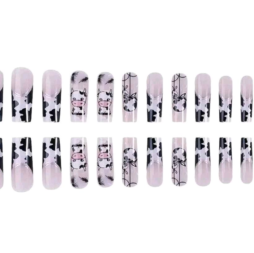 DAZZLE with Dias Dazzling Discoveries: Cartoon Cow Press-On Nails Dias Dazzling Discoveries