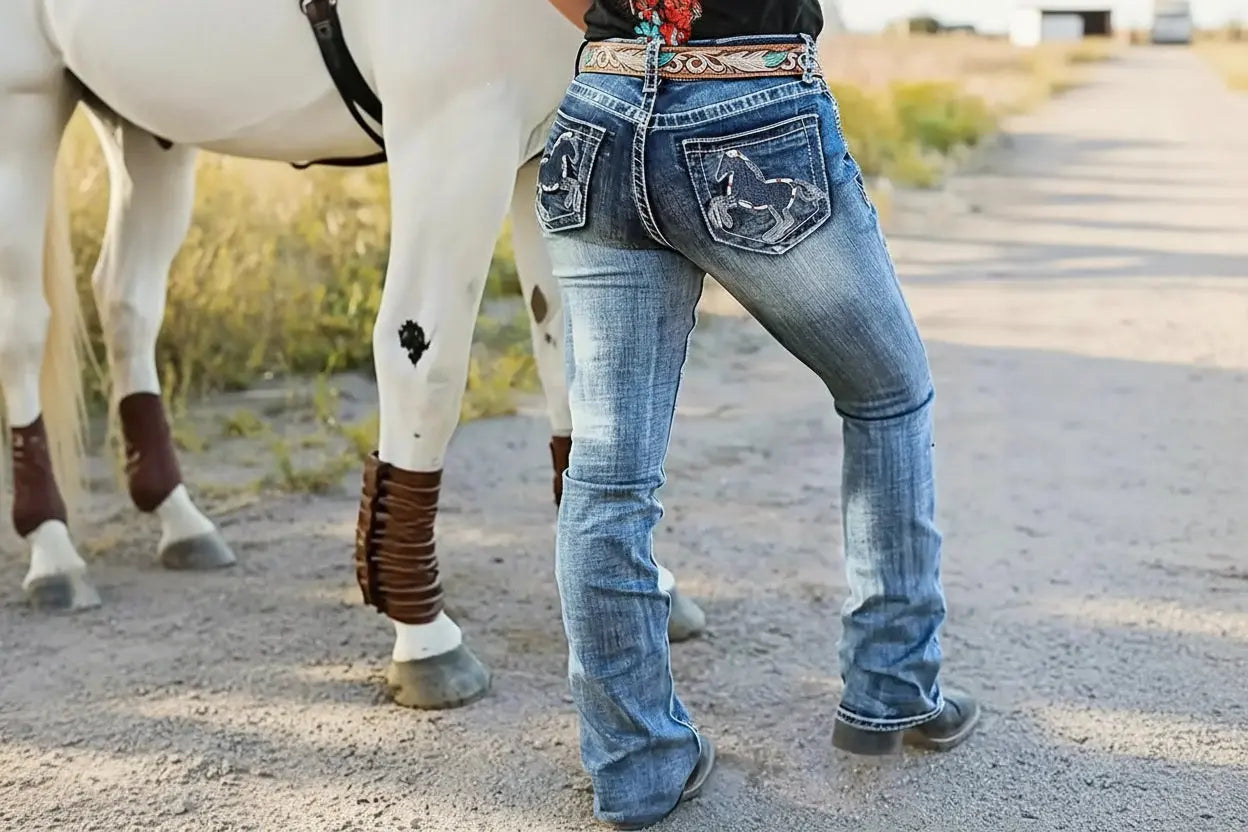 Embroidered High-Waist Jeans – Straight-Leg Dazzling Denim CJ