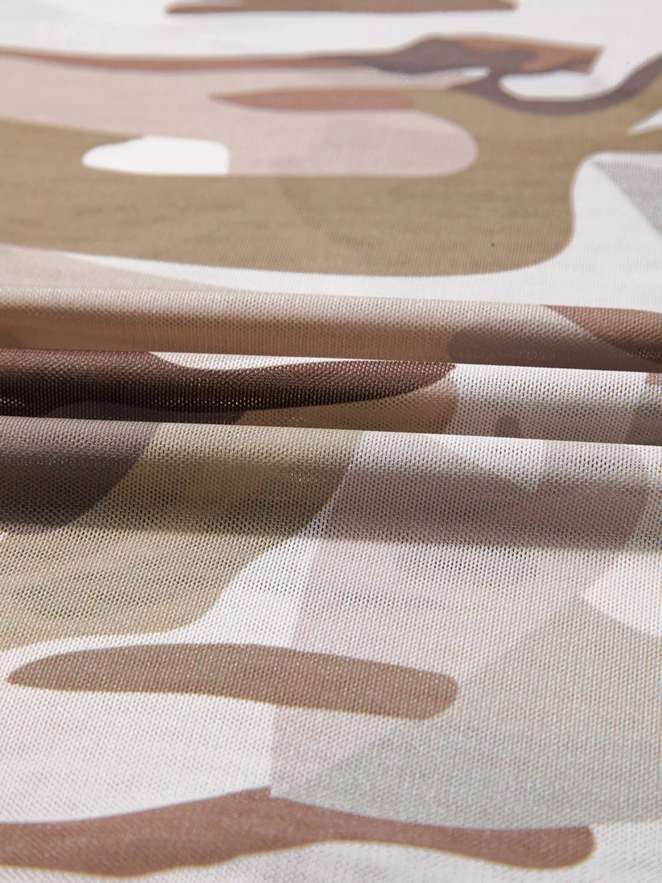 🖤 Camouflage Mesh Long Sleeve Top – Dazzle in Every Layer