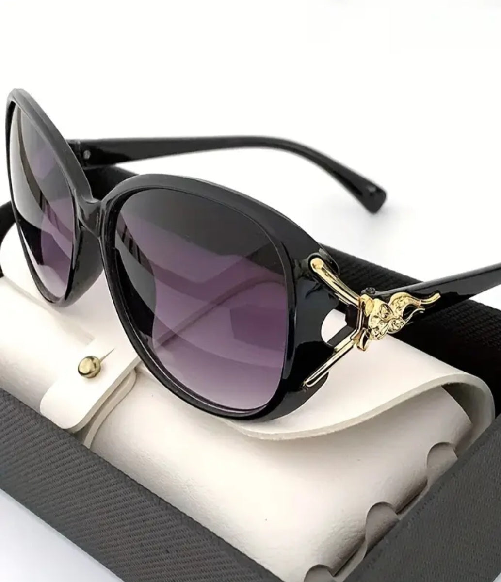 Vintage Inspired Round Polarized Sunglasses