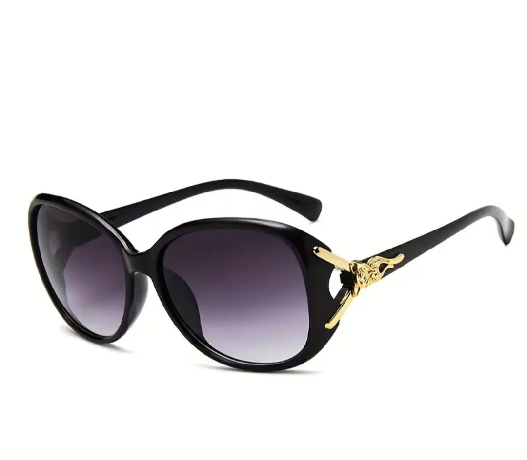 Vintage Inspired Round Polarized Sunglasses
