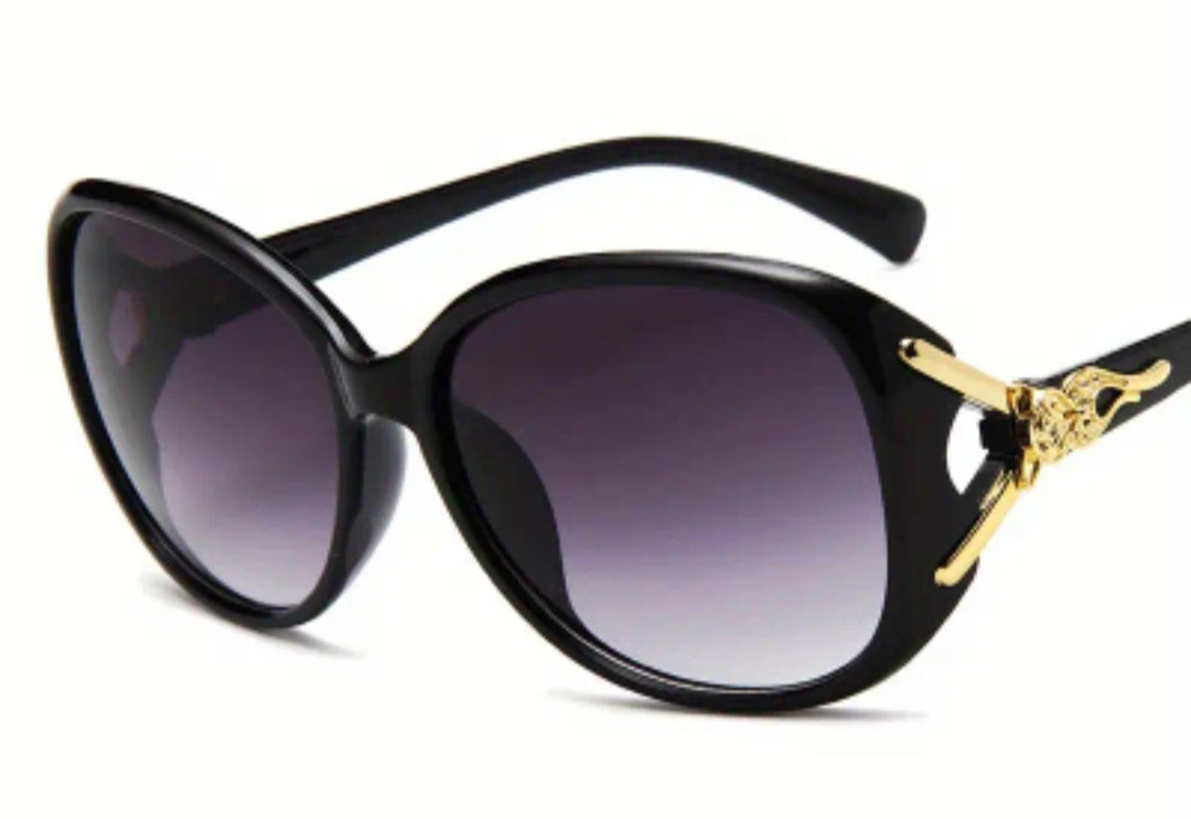 Vintage Inspired Round Polarized Sunglasses