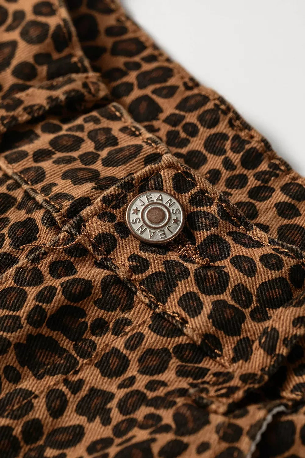 Glamorous Edit✨️Leopard Print Ruffled Hem Shift Jeans Glamorous Edit✨️Leopard Print Ruffled Hem Shift Jeans