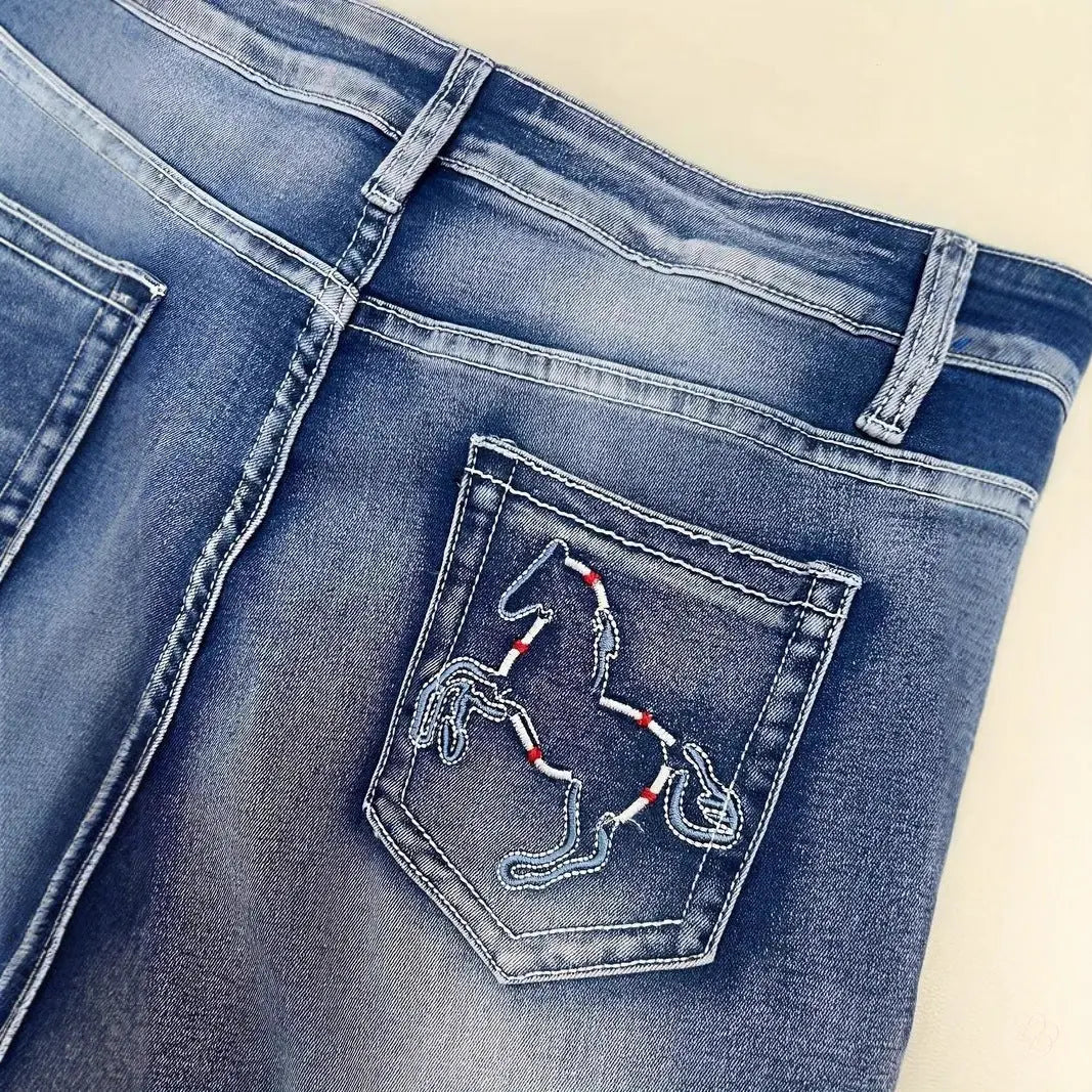 Embroidered High-Waist Jeans – Straight-Leg Dazzling Denim CJ