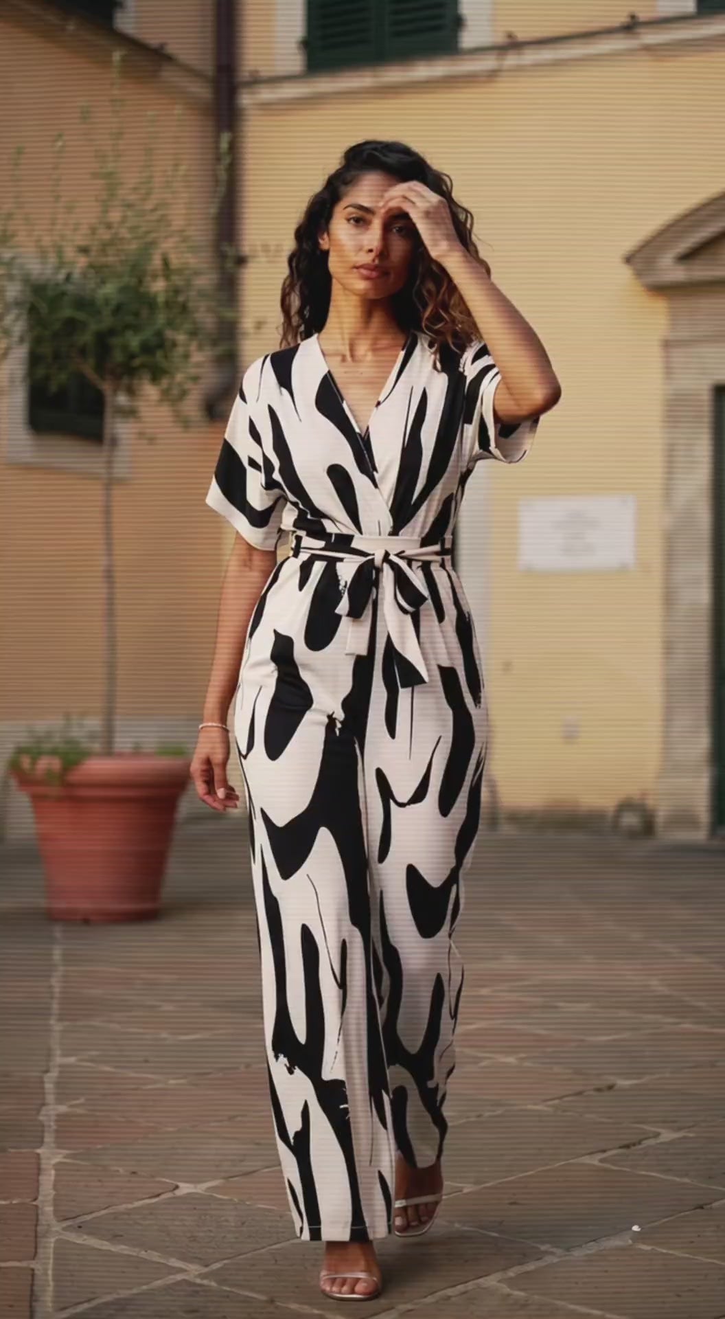 V-Neck Wide-Leg Jumpsuit – Effortless Elegance, All-Day Comfort