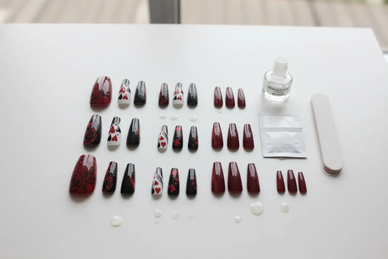 Nails of the Heart – Professional "Dazzling Tip" Press-On Set Dias Dazzling Discoveries