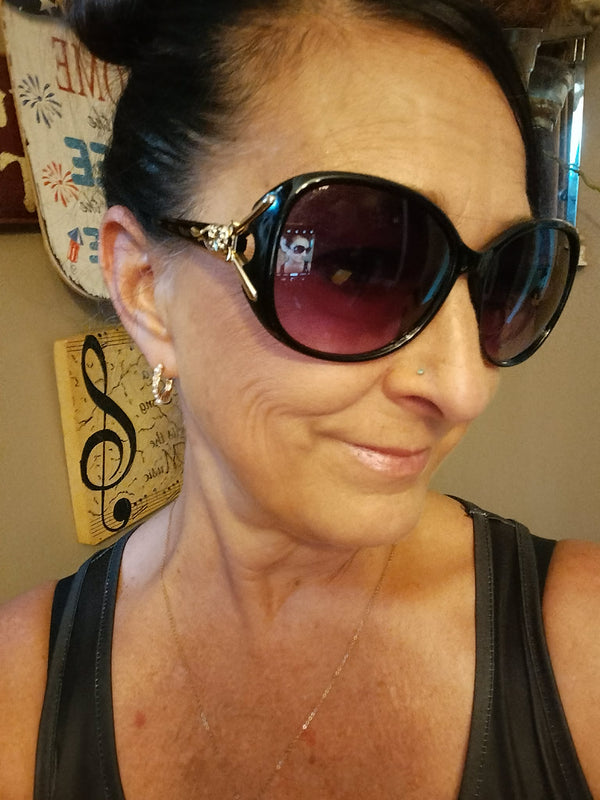 Round Polarized Sunglasses-Fox Emblem Round Polarized Sunglasses - Dias Dazzling Discoveries