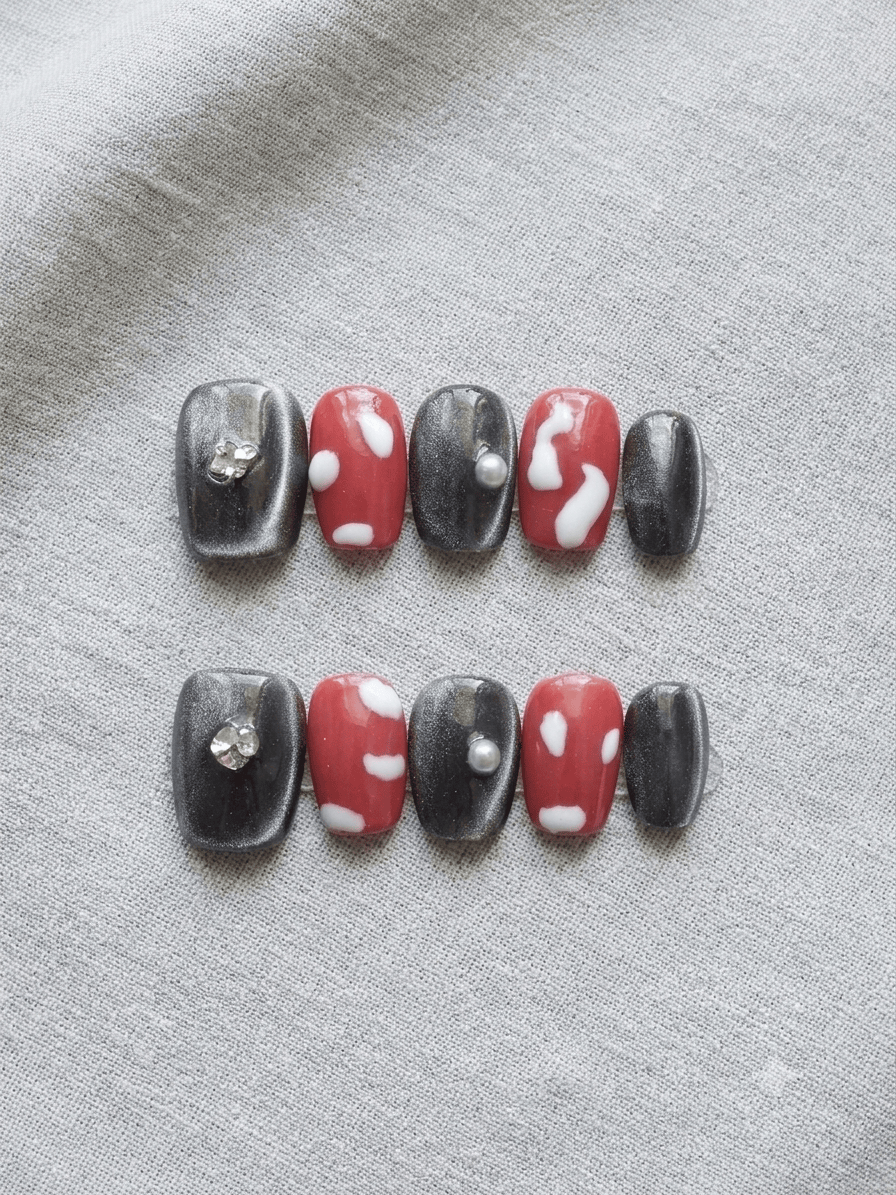 Custom Handmade Press-On Nails – Salons-Quality Reusable False Nail Sets Custom Handmade Press-On Nails – Salons-Quality Reusable False Nail Sets